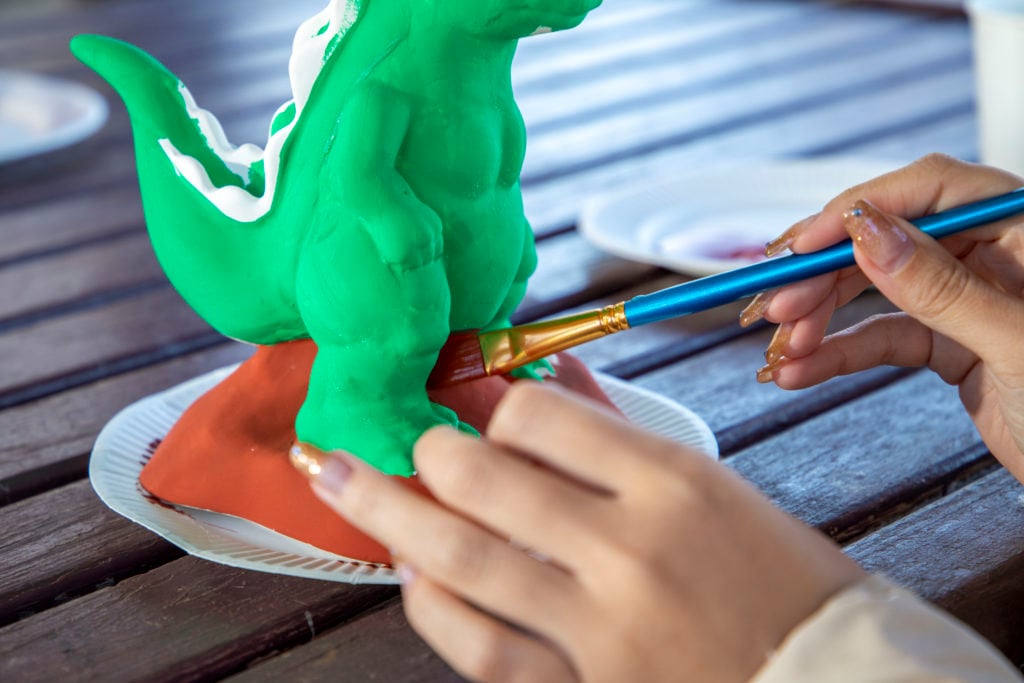 ゴジラ・モスラ素焼き色塗り体験」お得なセットチケットのご案内