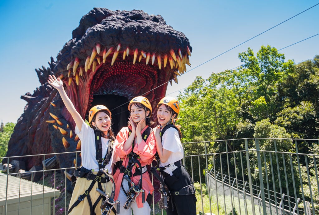 ゴジラ　モリ Many people say, 