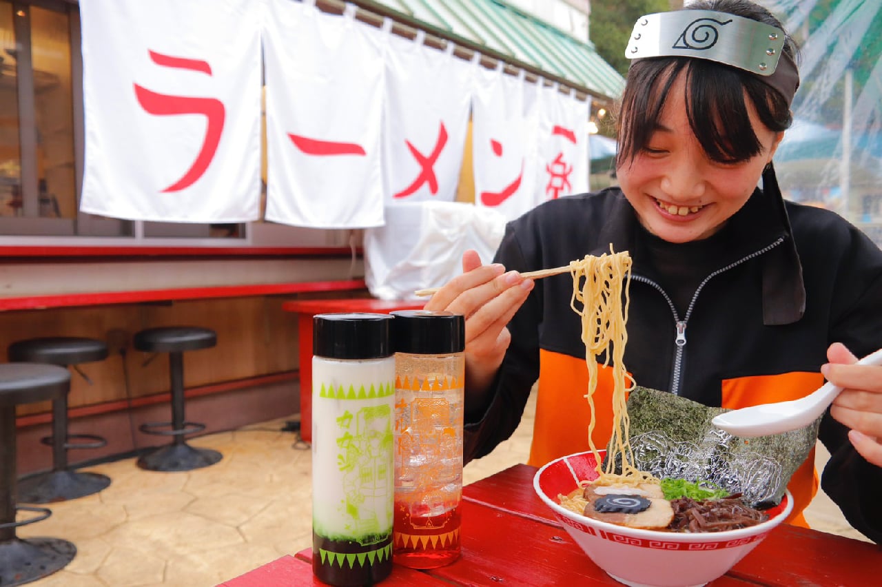 大人気YouTuber HIKAKINさん絶賛！】 ナルトの『ラーメン一楽』が