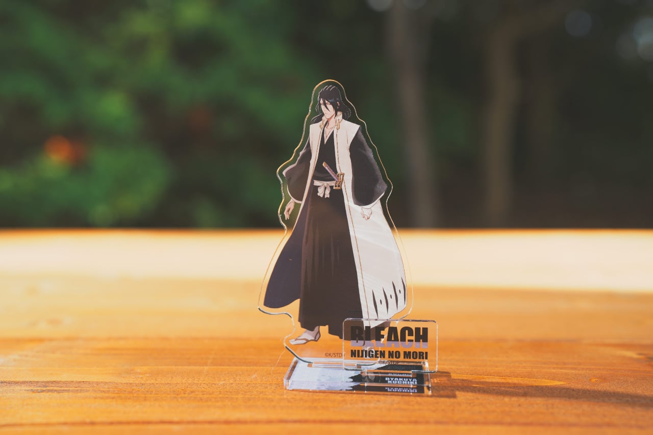 ウルキオラ クリアスタンド Amazon.co.jp: BLEACH 原画展 アクリルスタンド グリムジョー